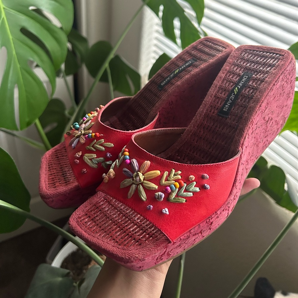 Dkny jeans vintage wedge heels